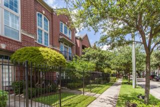 310 Bremond St, Houston TX  77006-1620 exterior