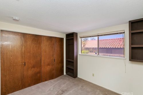 16350 Rancho Escondido Dr, Riverside CA  92506-5816 exterior