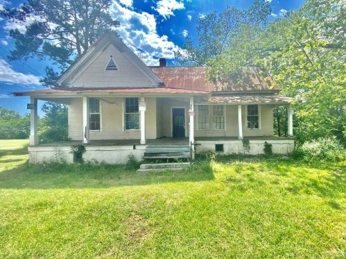 334 5th St, Grange, GA 30434-1706