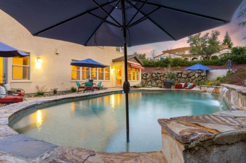 2017 Medici Way, Folsom CA  95762-4154 exterior