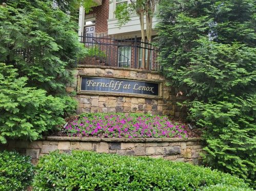 3296 Ferncliff Ln, Atlanta GA  30324-2573 exterior