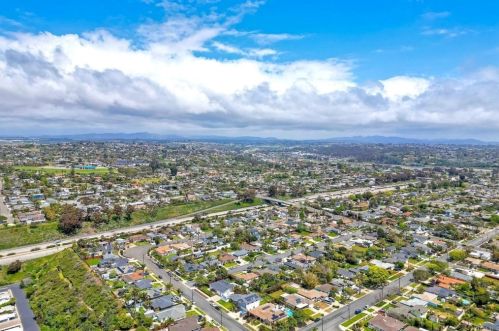 1442 Burroughs St, Oceanside CA  92054-5431 exterior