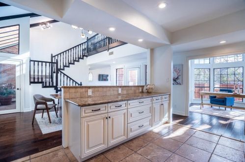 9630 Greenville Ave, Dallas TX 75243-6432 exterior