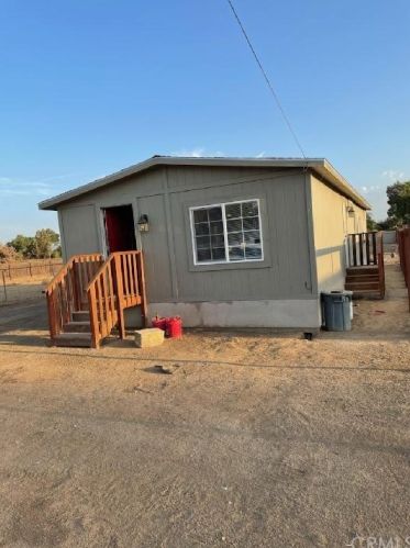 21285 Kinney St, Perris, CA 92570-7470