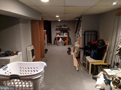 6043 Keystone St, Philadelphia PA 19135-2814 exterior