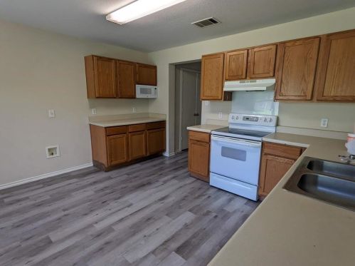 18216 Gallant St, Webberville TX  78653-3678 exterior