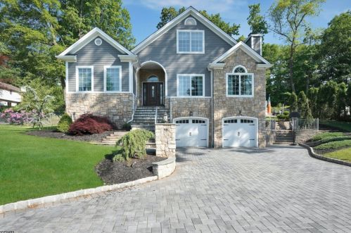 95 Reinman Rd, Warren, NJ 07059-5737