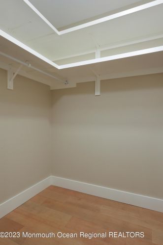 29 Manchester Ct, Tinton Falls NJ 07701-5490 exterior