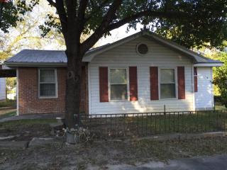 116 Jackson St, Empire, GA 31014-6239