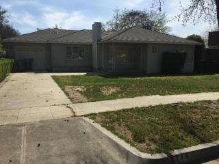 114 Robinson Ave, Fresno, CA 93705-2942