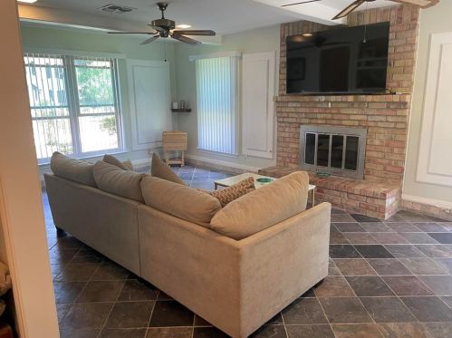 612 Arkansas Park, Conroe TX  77302-1037 exterior
