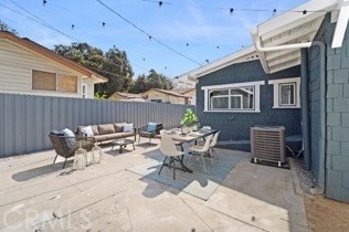 407 Harvard St, Glendale CA  91204-1204 exterior