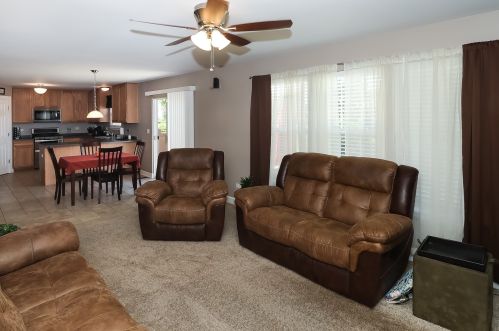 1603 Red Maple Dr, Plainfield, IL 60586-4137