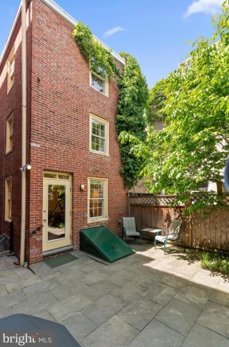 413 10th St, Philadelphia PA 19148-5006 exterior