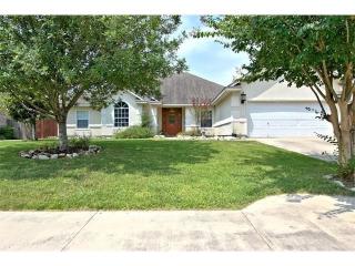 1230 Loma Verde Dr, New Braunfels TX  78130-1215 exterior