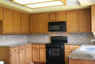 510 Pine Tree Pl, Escondido, CA 92025-5274