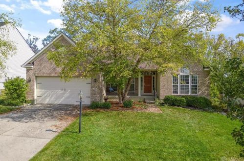 140 Stanton Dr, Springboro, OH 45066-8462