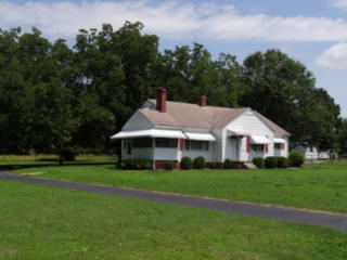 930 Brooklyn Avenue Ext, Parks Crossroads, NC 27316-8003
