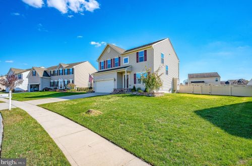320 Carriage Dr, Mount Royal, NJ 08061-1110