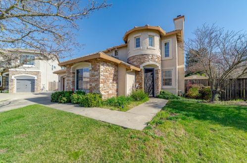 9593 Annika Ct, Elk Grove, CA 95624-4477