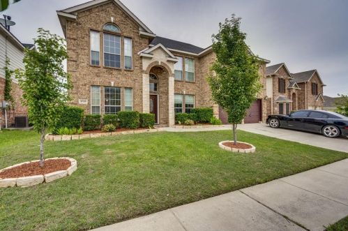 4540 Corner Brook Ln, Fort Worth TX  76123-2755 exterior
