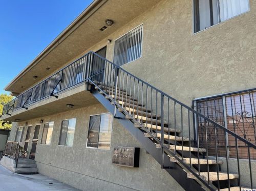 1447 Windsor Rd, Glendale CA  91205-2767 exterior