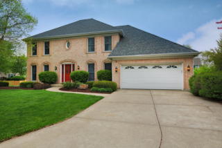 3215 Barnes Ln, Naperville, IL 60564-5168