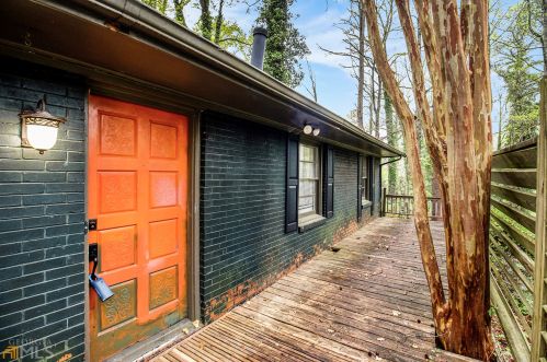 5115 Derrick Rd, Atlanta GA  30349-1614 exterior