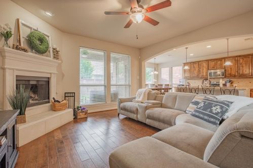 401 Perkins, Argyle TX 76226-5571 exterior