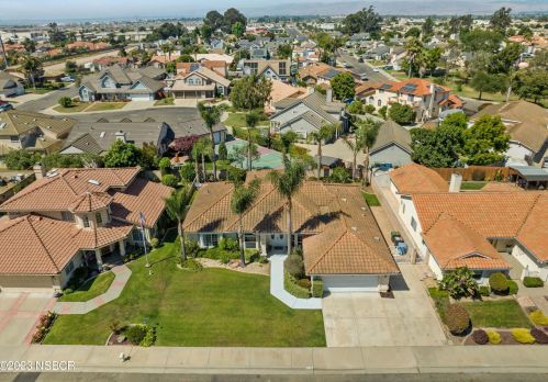 711 Ballestral Ave, Santa Maria, CA 93455-1694