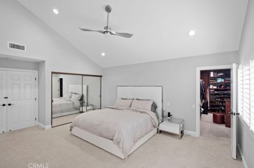 10 Vispera, Irvine CA  92620-2127 exterior