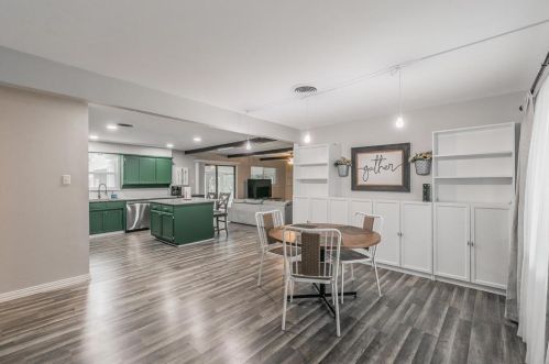 7100 Martha Ln, Fort Worth TX  76112-5306 exterior