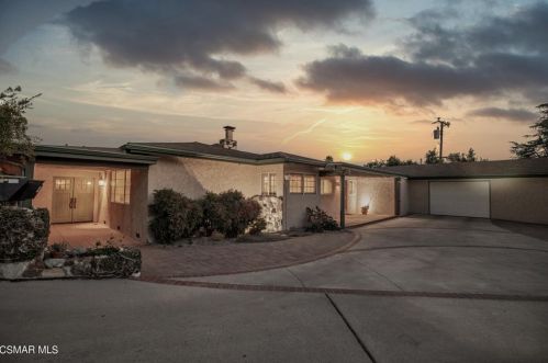 2880 Sharp Rd, Simi Valley, CA 93065-1016