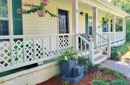 209 Crakston Ct, Bonaire, GA 31005-3223