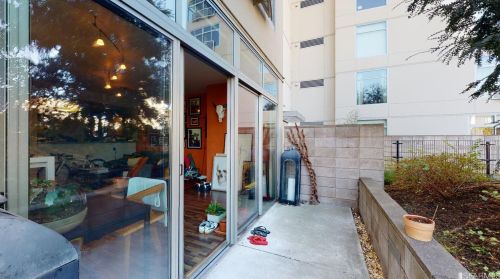 1310 Fillmore St, San Francisco CA  94115-5279 exterior