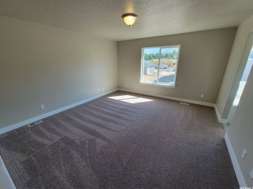 216 200, Woodland Hills UT 84653-8400 exterior