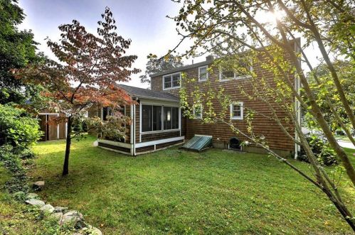 80 Overhill Rd, Milford, CT 06460-7230