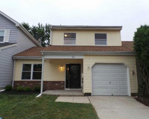 32 Hamilton St, Auburn, NJ 08085-1523