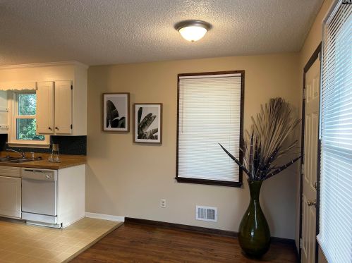 114 Meadow Wood Dr, Lexington, SC 29073-9073