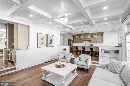 605 Warwick Rd, Tavistock NJ  08033-3926 exterior