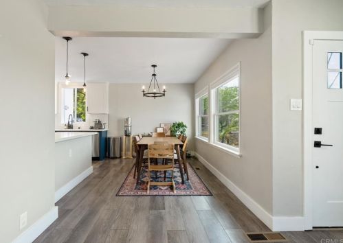 835 Phillips St, Vista CA  92083-7108 exterior