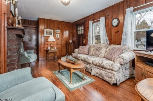 102 Vail St, Hackettstown NJ 07840-1220 exterior