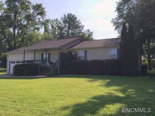 40 Westside Dr, Etowah, NC 28729-9737