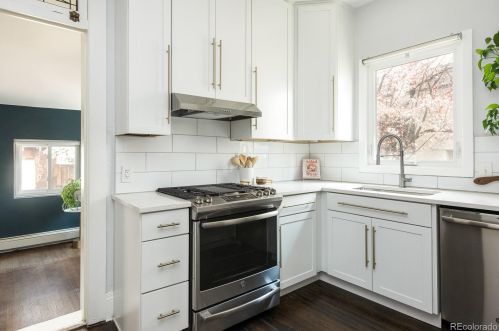 712 Logan St, Denver CO 80203-3114 exterior