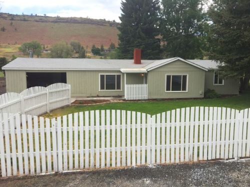 2433 Paulina Hwy, Prineville, OR 97754-9759