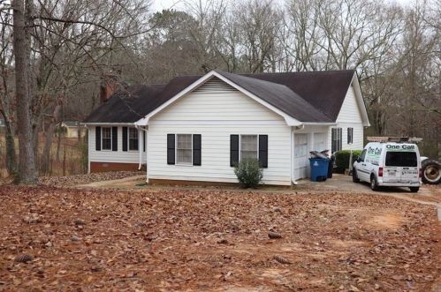 427 Mccullough Rd, Stockbridge GA  30281-4909 exterior
