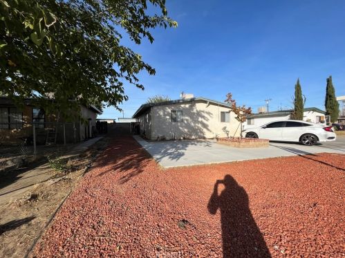 44129 Carolside Ave, Lancaster, CA 93535-3532