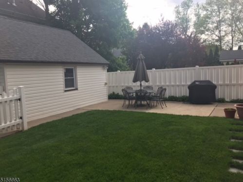 293 Grant Ave, Nutley, NJ 07110-2817