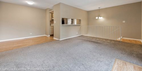 1454 Bear Flag Dr, Hanover Park, IL 60133-4904