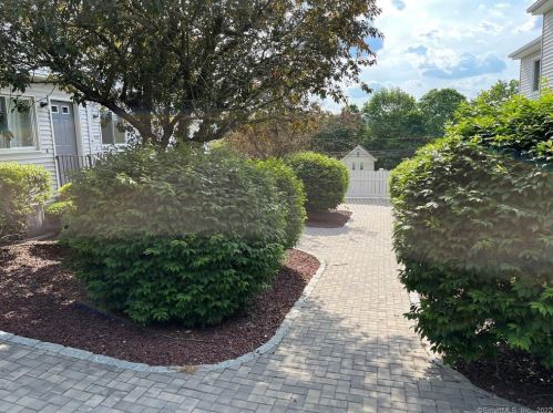 273 Derby Ave, Derby CT  06418-2080 exterior